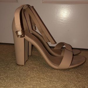 NUDE HEELS WORN ONCE